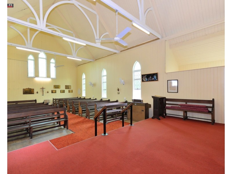 11 William St, Howard QLD 4659