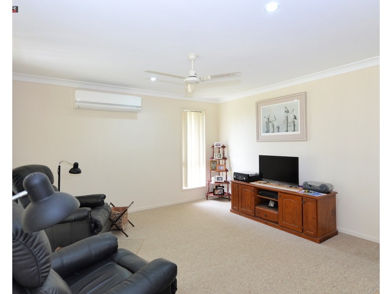 24 Noeme Street, Burrum Heads QLD 4659