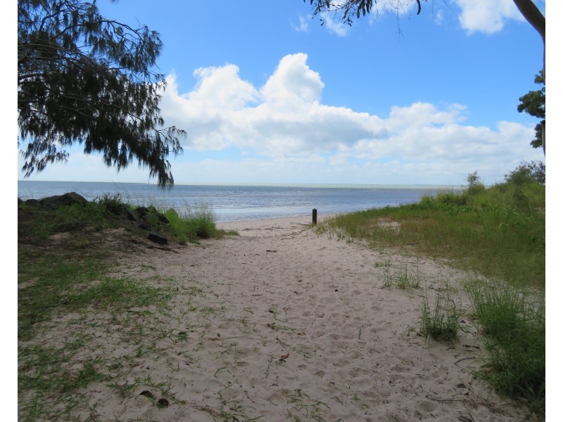 40 Louise Drive, Burrum Heads QLD 4659