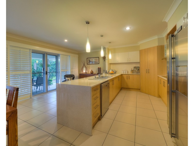 13 Fulmar Court, Burrum Heads QLD 4659
