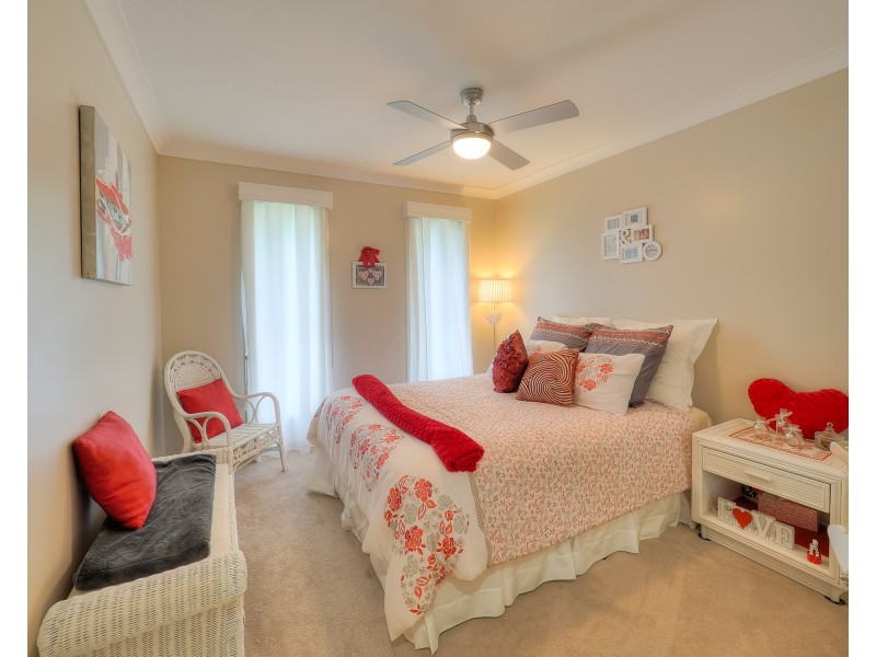 13 Fulmar Court, Burrum Heads QLD 4659