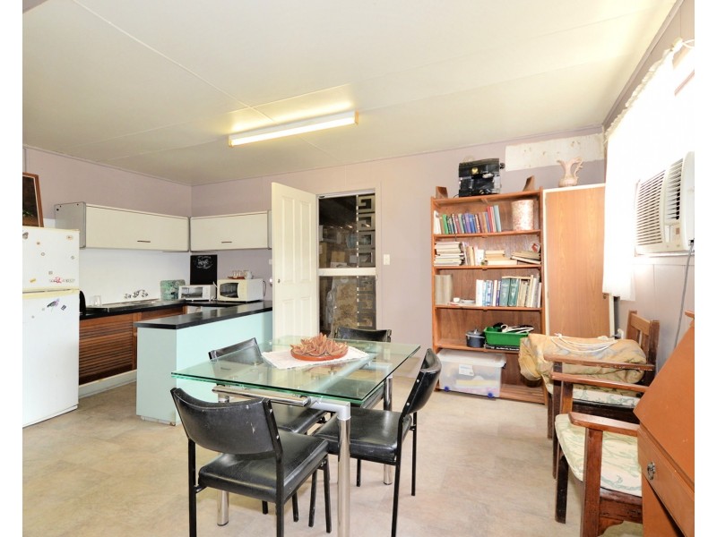 72 Watkins Street, Howard QLD 4659