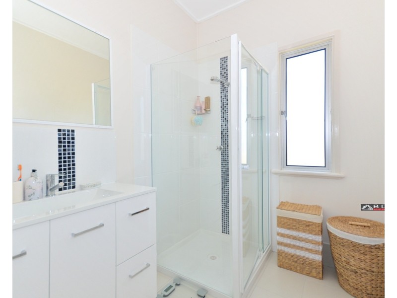 4 Edith St, Howard QLD 4659