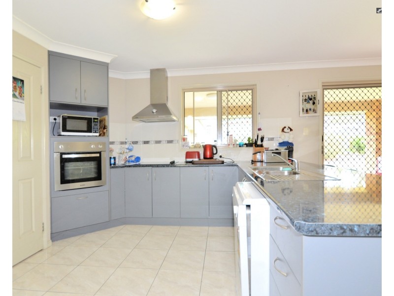 1 Birchwood Court, Burrum Heads QLD 4659