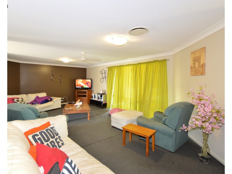 1 Birchwood Court, Burrum Heads QLD 4659