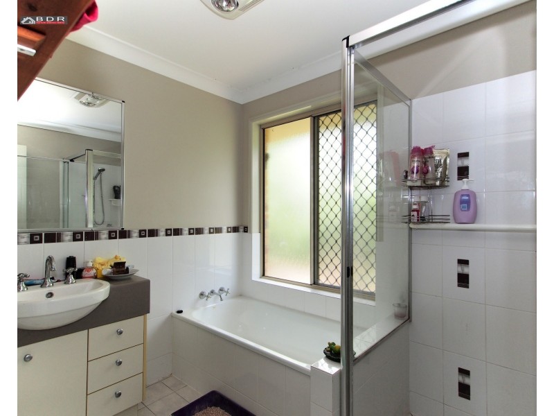 1 Birchwood Court, Burrum Heads QLD 4659