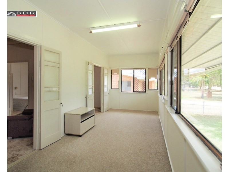 8 East Street, Howard QLD 4659