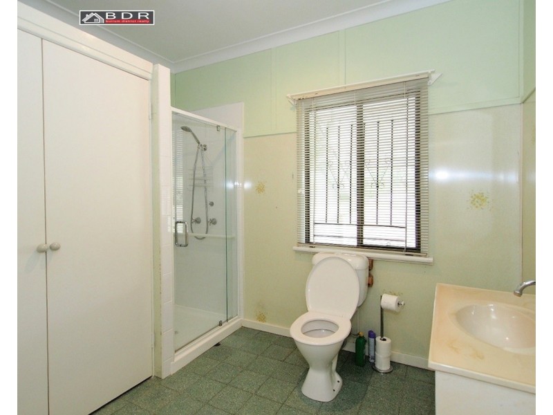 8 East Street, Howard QLD 4659