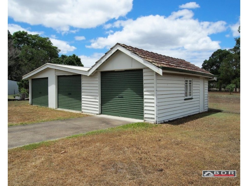 8 East Street, Howard QLD 4659