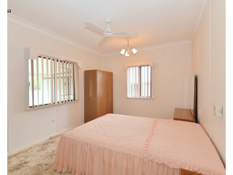 8 East Street, Howard QLD 4659
