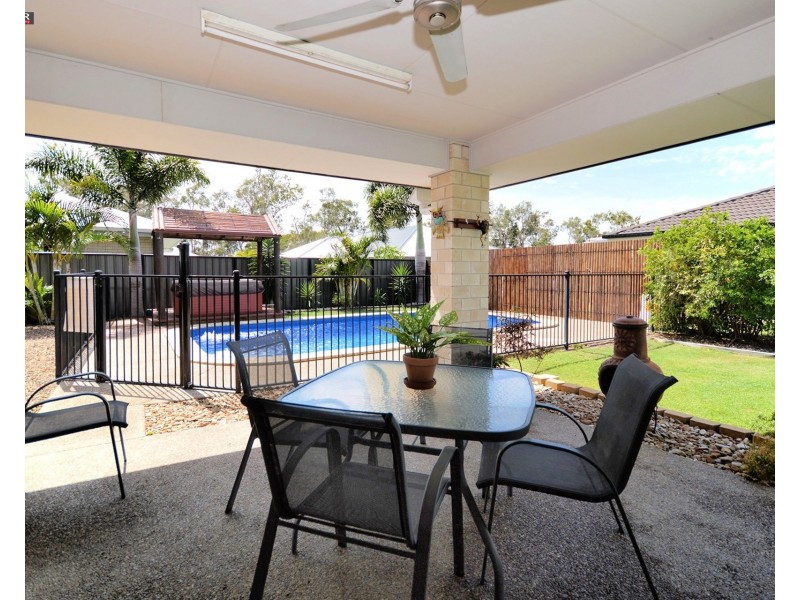 53 Sirenia Drive, Burrum Heads QLD 4659