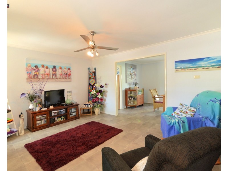 39 Riverview Drive, Burrum Heads QLD 4659