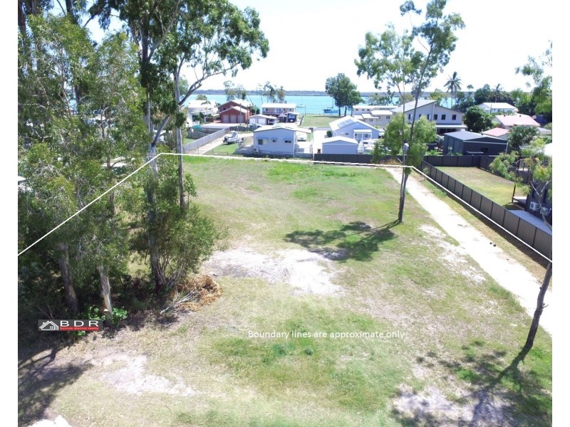 4 Howard Street, Burrum Heads QLD 4659