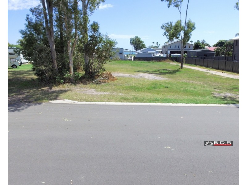 4 Howard Street, Burrum Heads QLD 4659