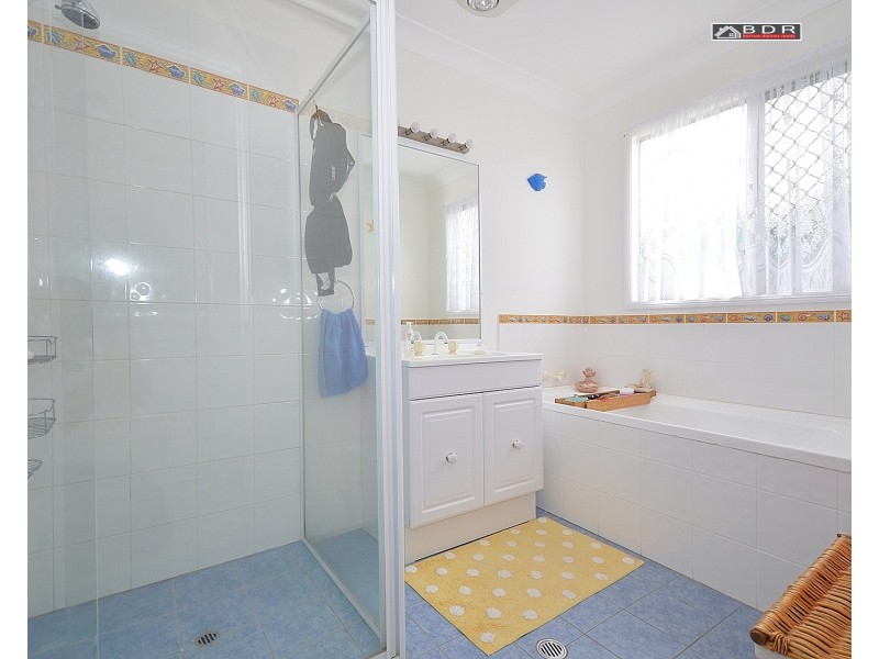 5 Smith Street, Buxton QLD 4660