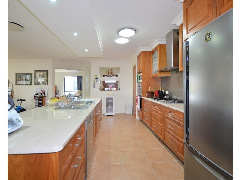1 Eds Place, Burrum Heads QLD 4659