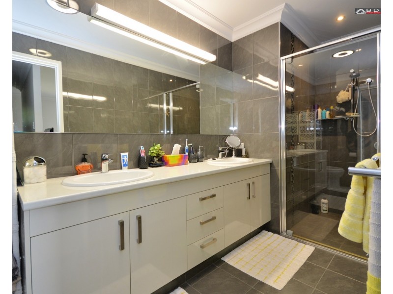 1 Eds Place, Burrum Heads QLD 4659