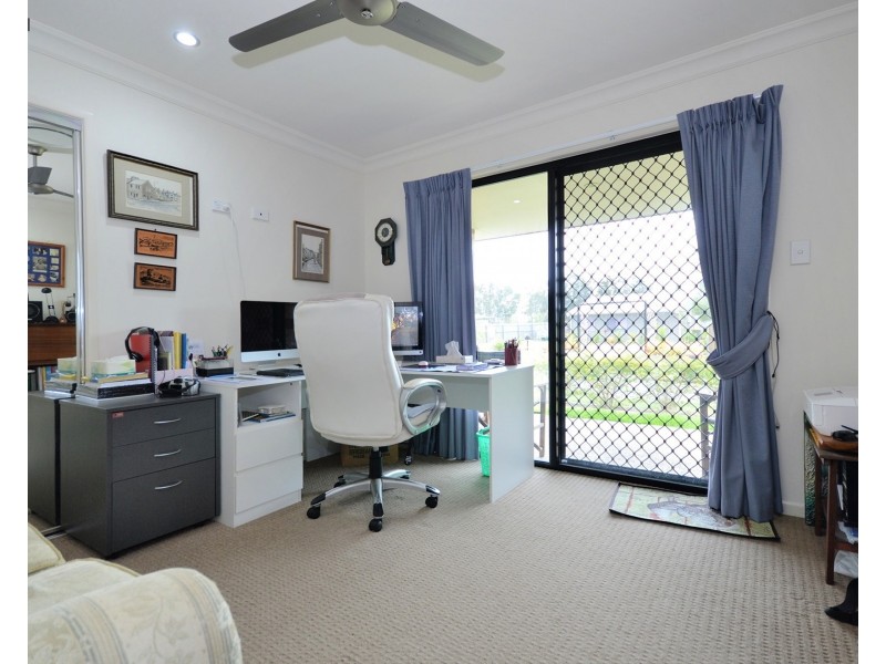 1 Eds Place, Burrum Heads QLD 4659