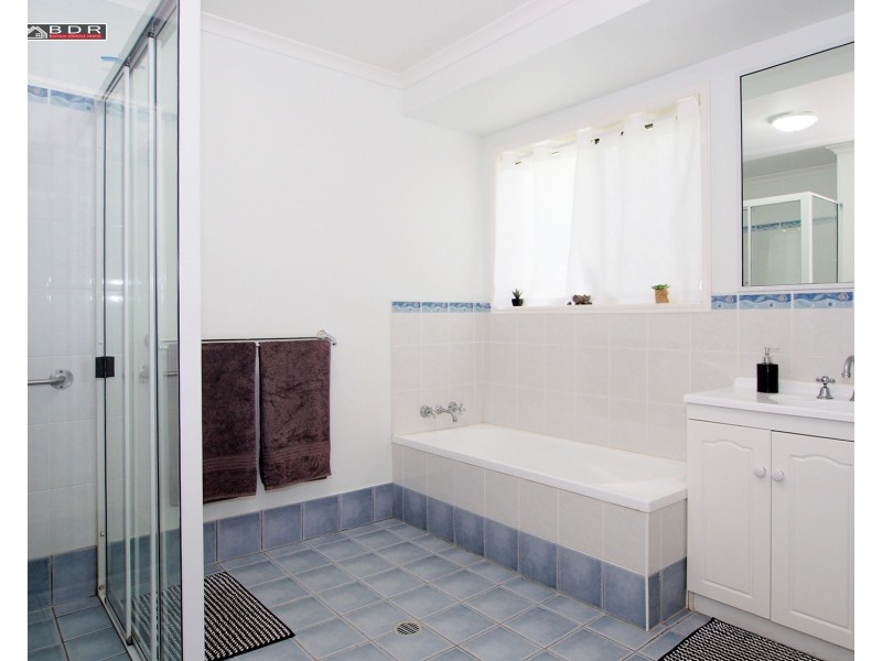 35 Coal St, Howard QLD 4659