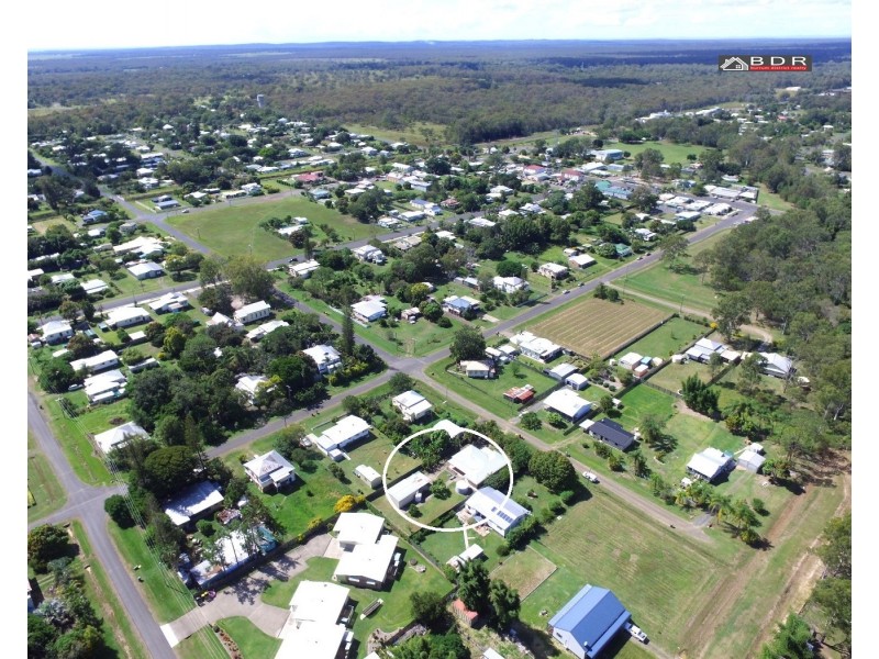 35 Coal St, Howard QLD 4659