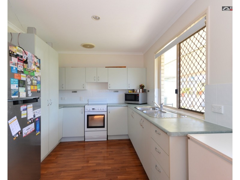 9 Annie St, Howard QLD 4659