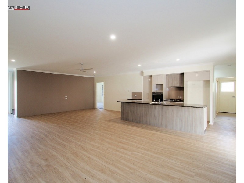 13 Hartley St, Torbanlea QLD 4662