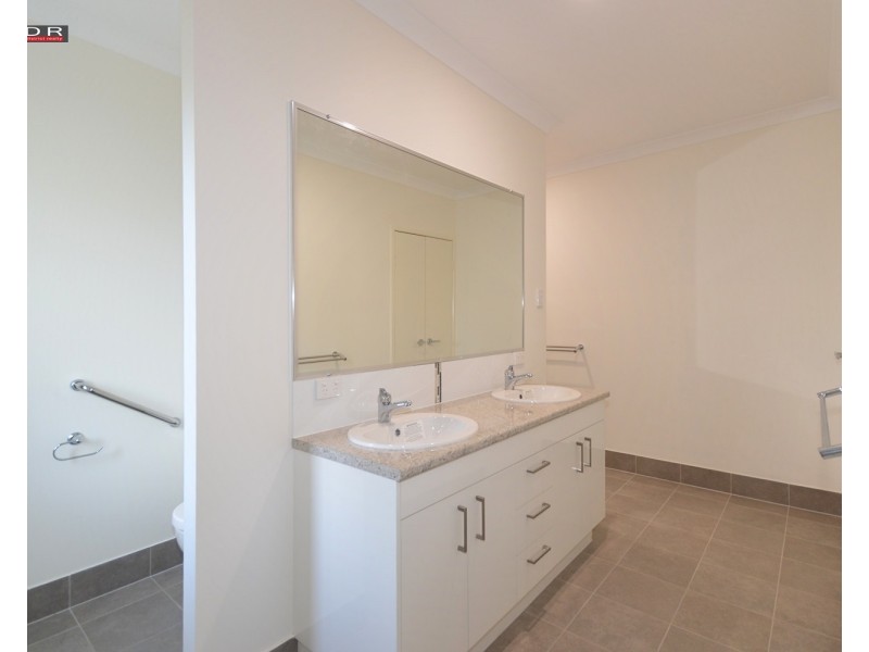 13 Hartley St, Torbanlea QLD 4662