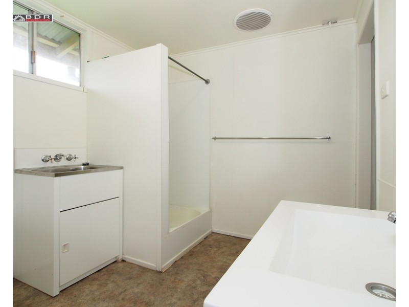 38 Old Bruce Hwy, Howard QLD 4659