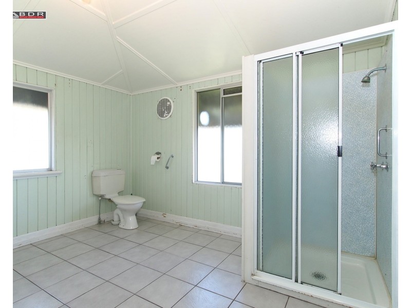 12 South Union St, Torbanlea QLD 4662