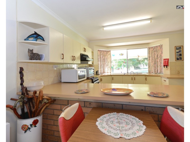 8-10 Creek Street, Howard QLD 4659