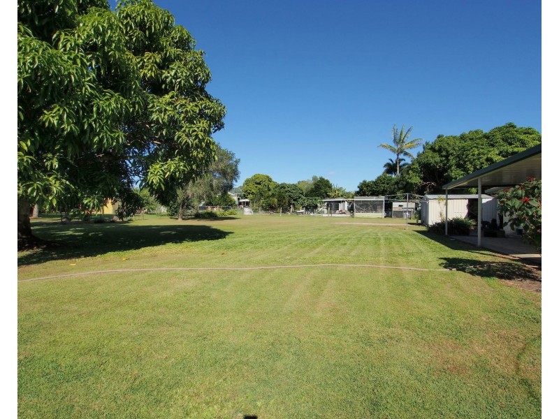 8-10 Creek Street, Howard QLD 4659