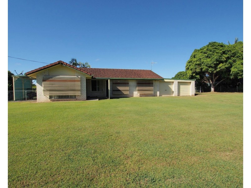 8-10 Creek Street, Howard QLD 4659