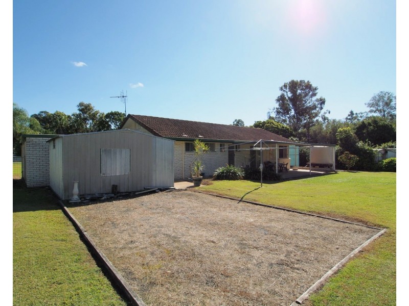 8-10 Creek Street, Howard QLD 4659