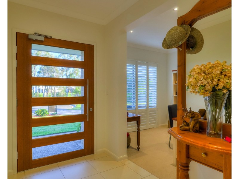 17 Majestic Crt, Burrum Heads QLD 4659