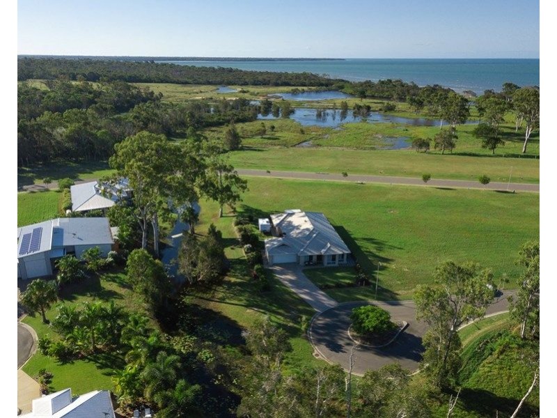 17 Majestic Crt, Burrum Heads QLD 4659