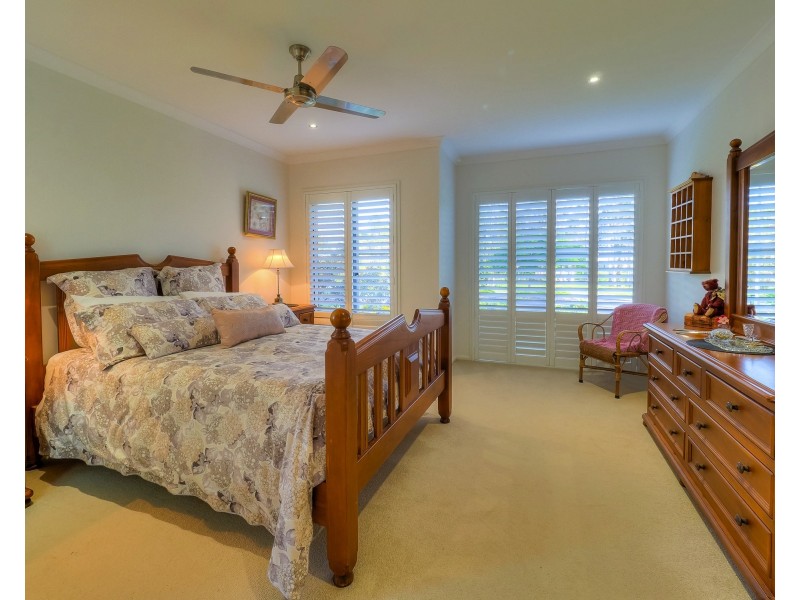 17 Majestic Crt, Burrum Heads QLD 4659