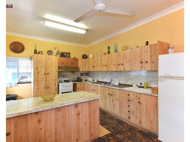 43 William Street, Howard QLD 4659