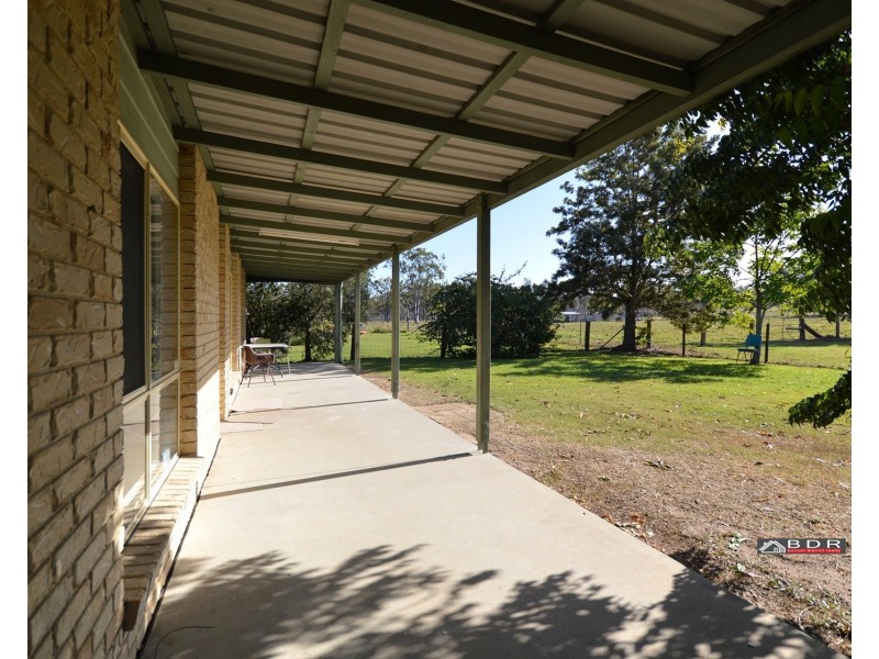 12 Robert Street, Torbanlea QLD 4662