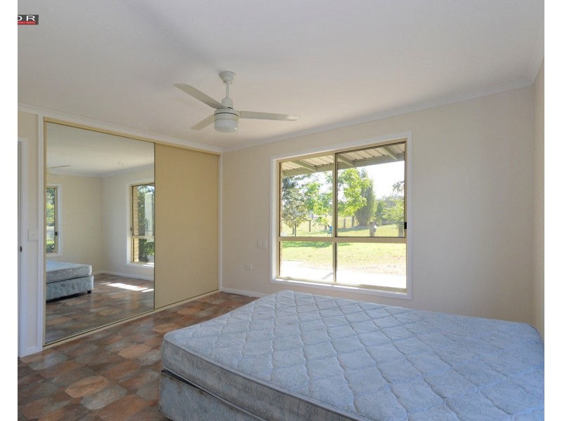 12 Robert Street, Torbanlea QLD 4662