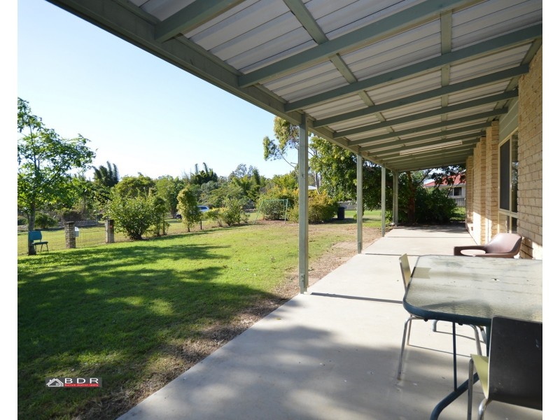 12 Robert Street, Torbanlea QLD 4662