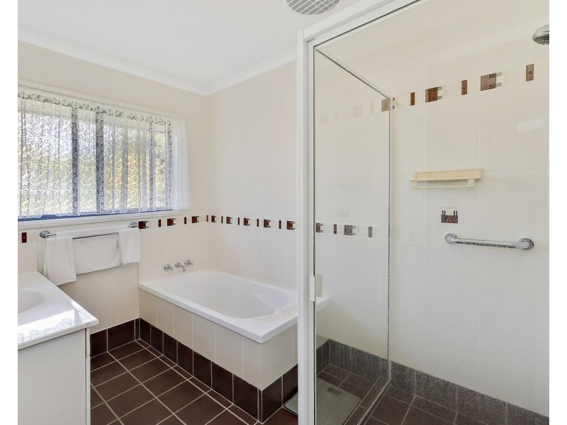 34 East Street, Howard QLD 4659