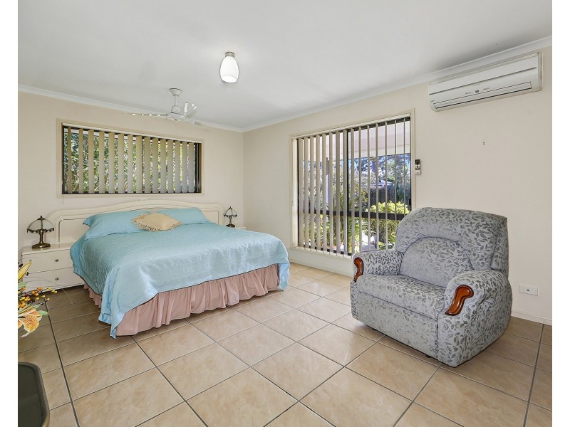 34 East Street, Howard QLD 4659
