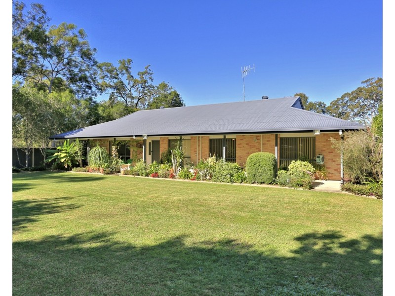 34 East Street, Howard QLD 4659