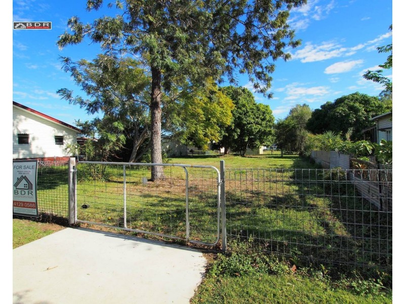 105 William St, Howard QLD 4659