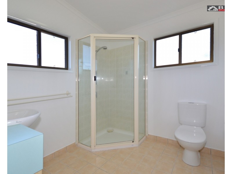 23 Howard St, Burrum Heads QLD 4659