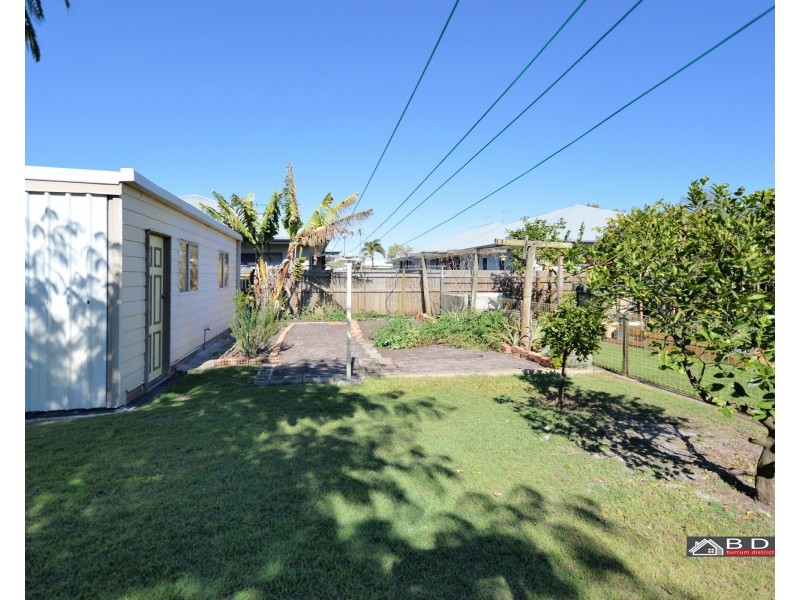 23 Howard St, Burrum Heads QLD 4659