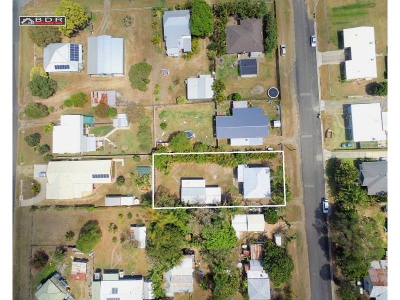 6 Arthur St, Howard QLD 4659