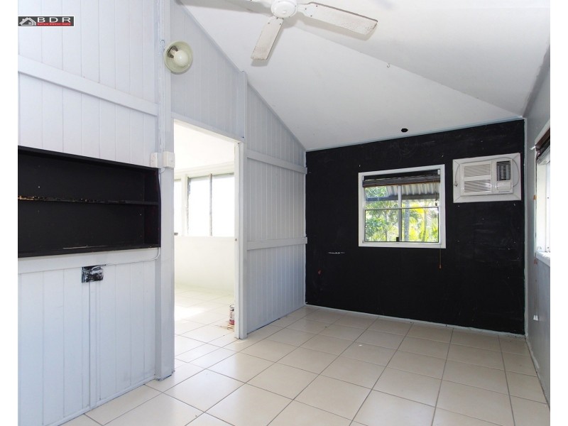 6 Arthur St, Howard QLD 4659