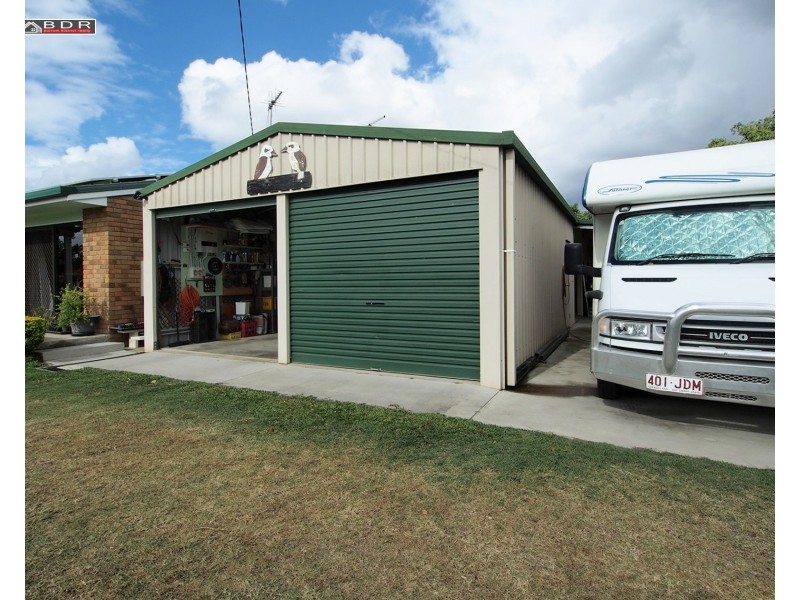 8 Robertson St, Torbanlea QLD 4662