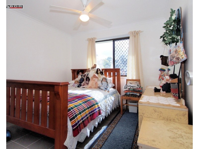 8 Robertson St, Torbanlea QLD 4662